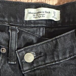 Abercrombie & Fitch The 90s Straight Ultra High Rise Black Denim Jeans
